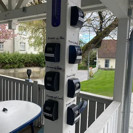 Ferienzimmer Oelhaf In Weiss Self Check-in Mit Key-tresore *