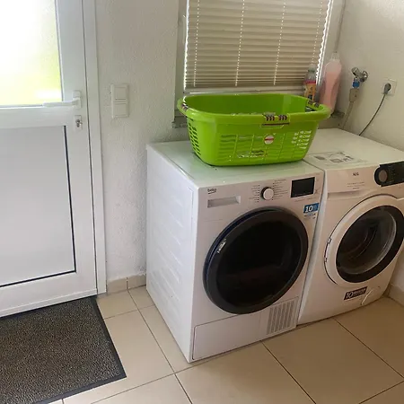Проживание в семье Ferienzimmer Oelhaf In Weiss Self Check-in Mit Key-tresore Вильгельмсдорф