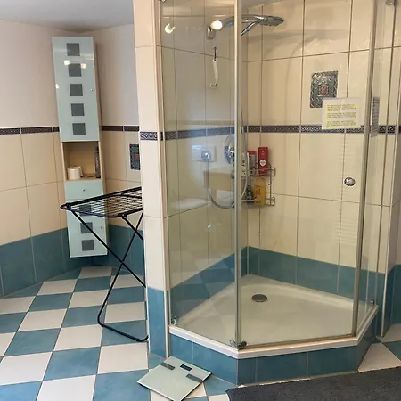 منزل للإقامة Ferienzimmer Oelhaf In Weiss Self Check-in Mit Key-tresore Wilhelmsdorf (Ravensburg)