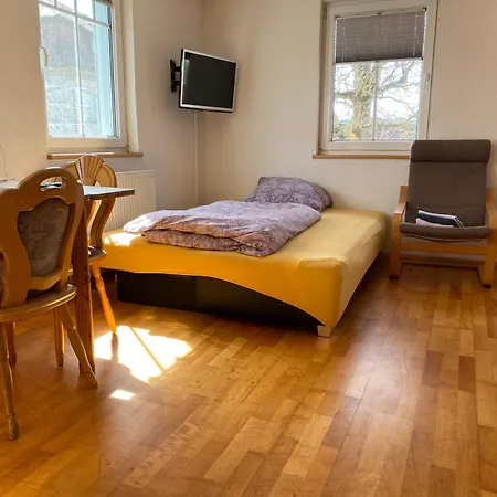 Проживание в семье Ferienzimmer Oelhaf In Weiss Self Check-in Mit Key-tresore Вильгельмсдорф